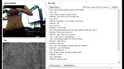 Mørk-hued macho fucks ultra-cutie rock-hard og frigiver en strøm af gratis asiatiske pornofilm cum i hendes facehole