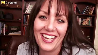 To slanke veninder ride jule pornofilm en rigtig macho pik