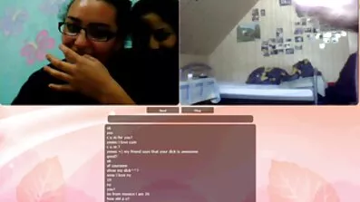 Chick onanerer med vibrator og bliver kneppet doggy stil af en fyr gratis potnofilm