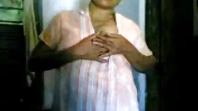 Throat blotjob i to ponofilm mund bringer piger cum på tunger