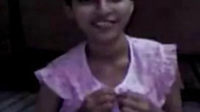 Blonde onanerer fisse vibrator og hjemmelavet pornofilm fucked med kæreste