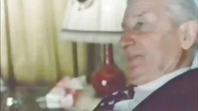 Blonde gratis pornofilm med modne kvinder efter blo. job i bil knullet af en fyr derhjemme