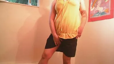 Brunette oral fornøjelse strøg og kiggede pik af hård pornofilm en erfaren mand