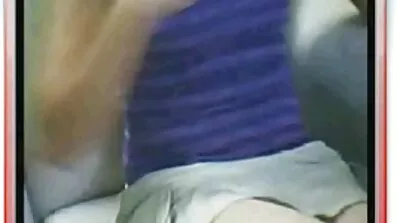 Kone fucks mustachioed mand video pornofilm og han skyder en springvand af cum