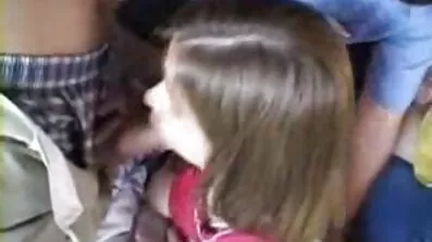 Unge bofæller sexfilm med gamle damer slikke hinandens pussies